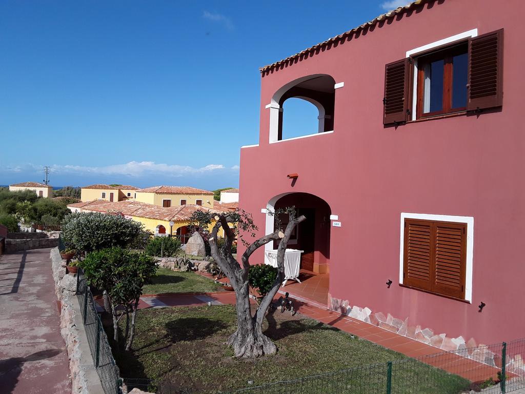 Sardinia Beach Apartments Алиенту Екстериор снимка