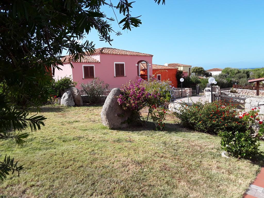 Sardinia Beach Apartments Алиенту Екстериор снимка