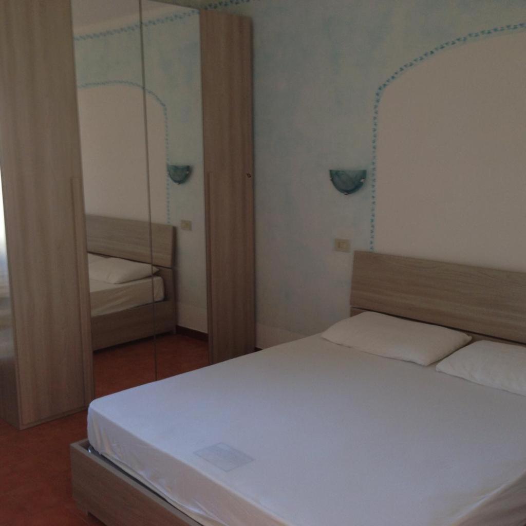 Sardinia Beach Apartments Алиенту Екстериор снимка